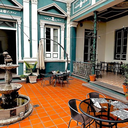El Chabot Fan Hostel Salta Buitenkant foto